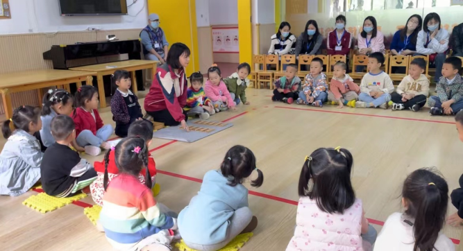 【園所動(dòng)態(tài)?燕南園】“伴”日相約“幼”見成長(zhǎng)——立頓北大燕南幼兒園家長(zhǎng)半日開放活動(dòng)